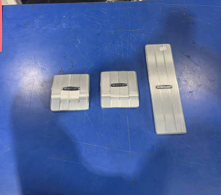 Pedals aluminium Freigthliner Tractolaser