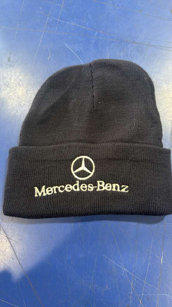 GORRO PARA EL FRIO MERCEDES BENZ Tractolaser