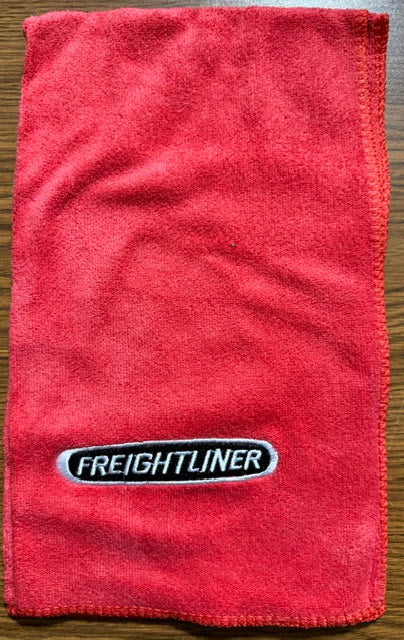 CABIN INTERIOR TOWEL FREIGTHLINER RED 24" X 13" Tractolaser