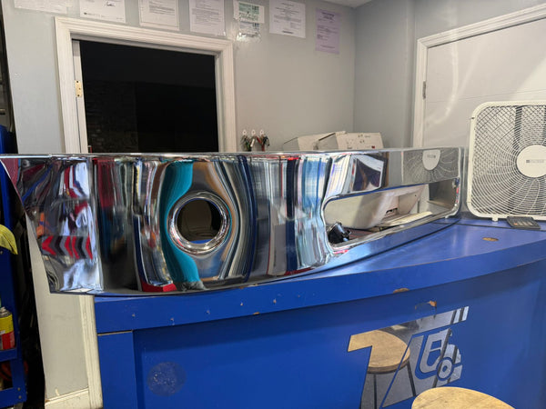 BOMPER 18" PARA FREIGHTLINER M2 CROMO AMS Tractolaser