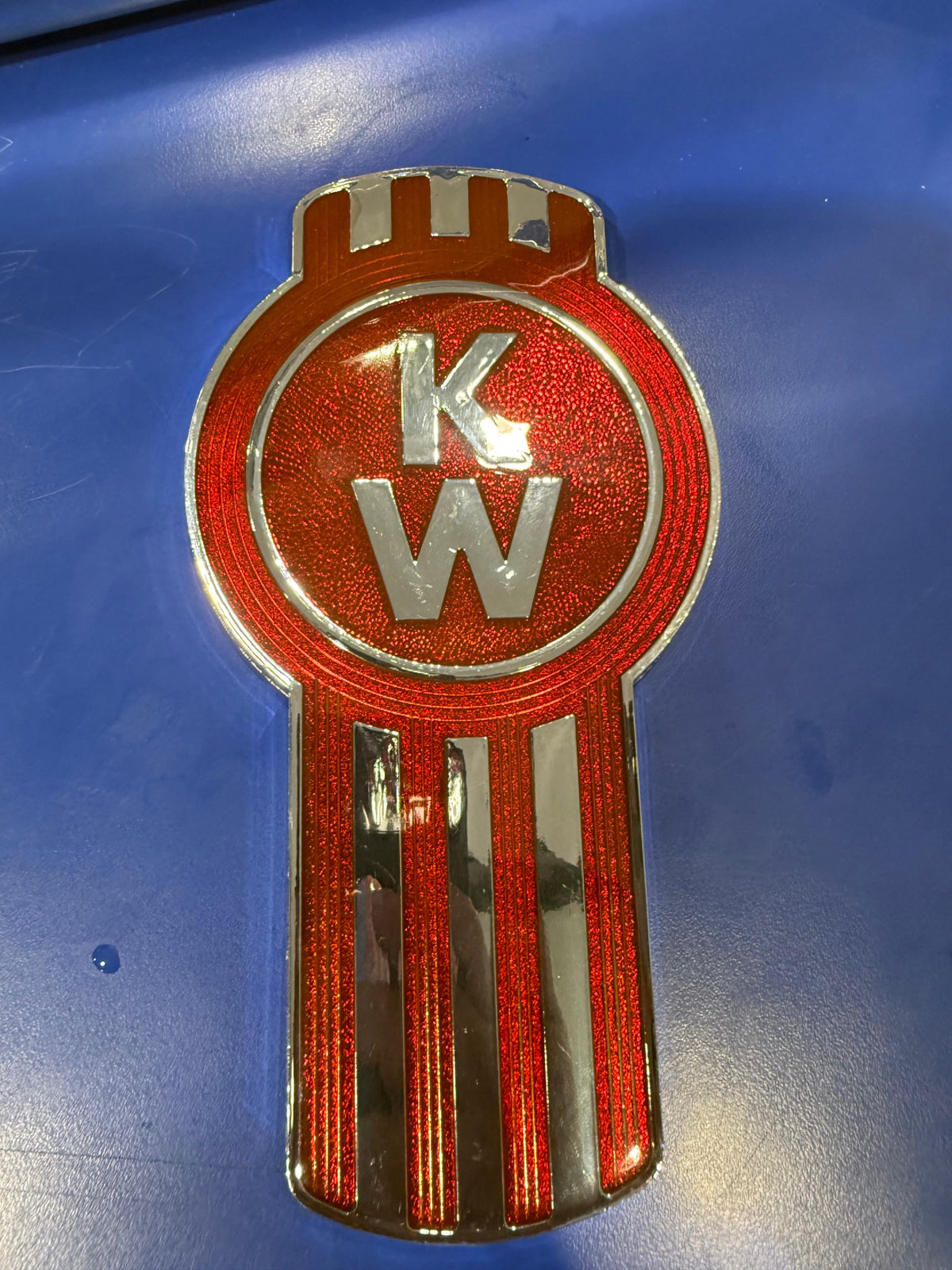 LOGO GRILLE KENWORTH W900 FRONT Tractolaser