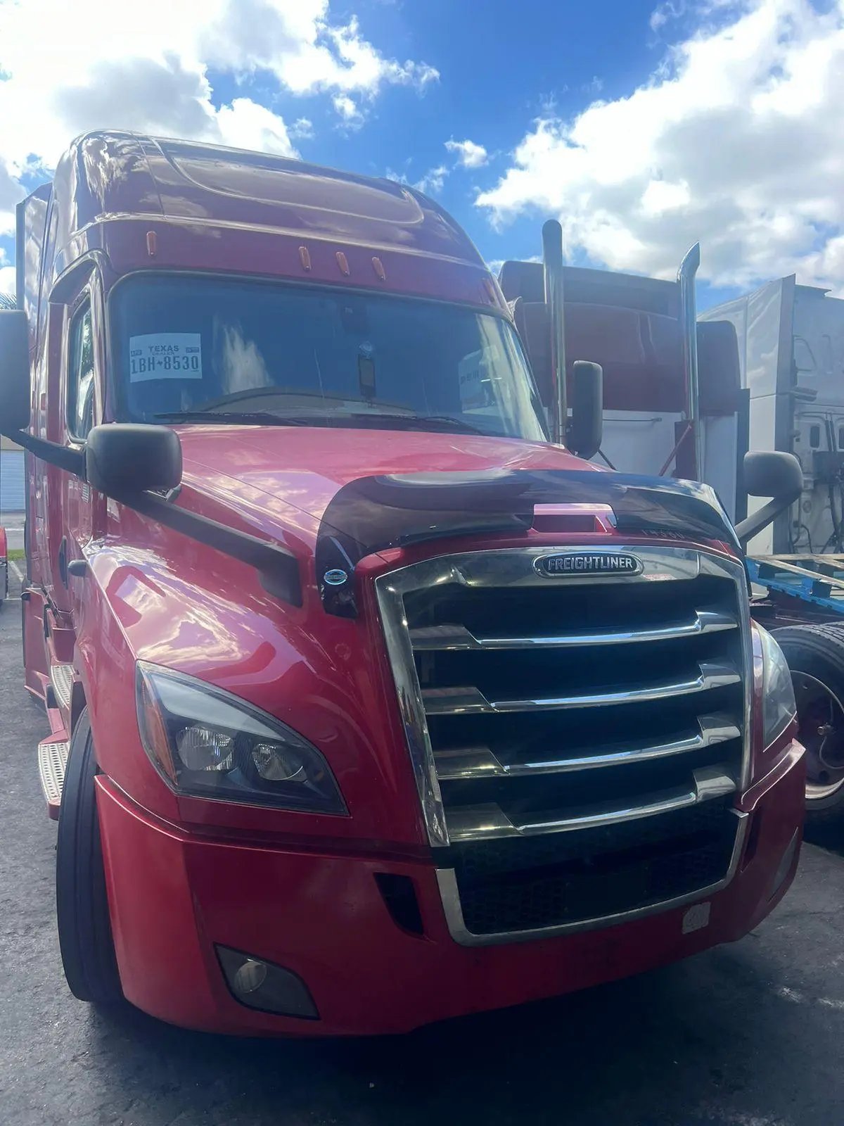 DEFLECTOR FREIGHTLINER NEW CASCADIA 2018-2025 BELMOR 80038002 Tractolaser